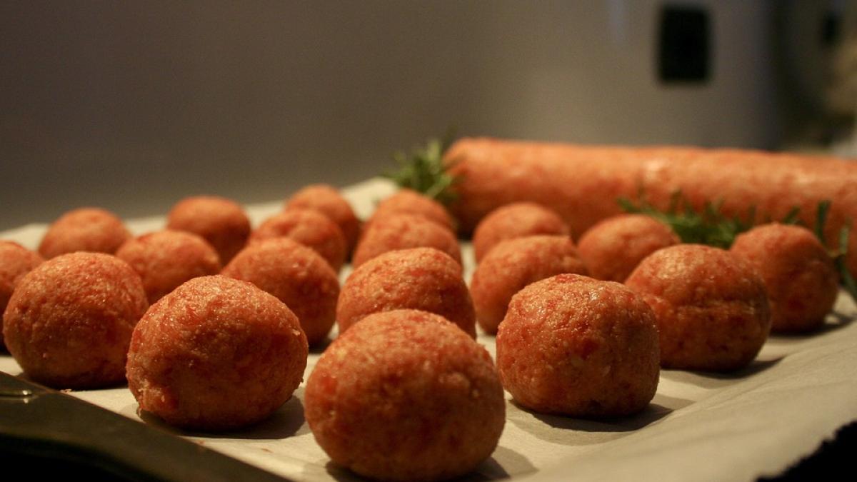 chiftele-carne-mamut_31428800