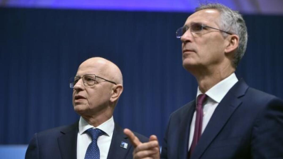 mircea-geoana-jens-stoltenberg_97740600