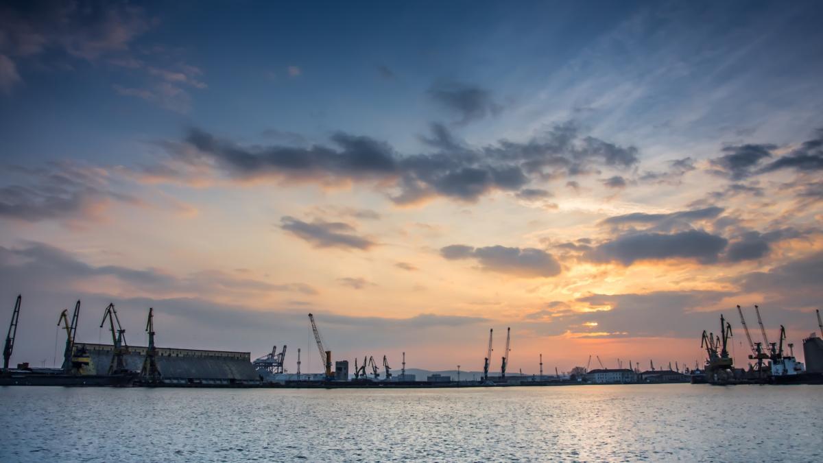 bulgaria-isi-inchide-porturile-pentru-navele-ruse_08606800