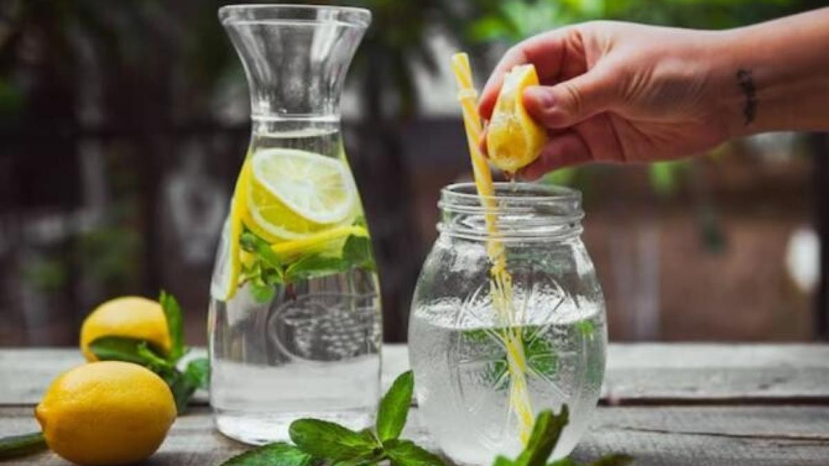 care-sunt-beneficiile-apei-cu-lamaie--5-proprietati-principale_91625000