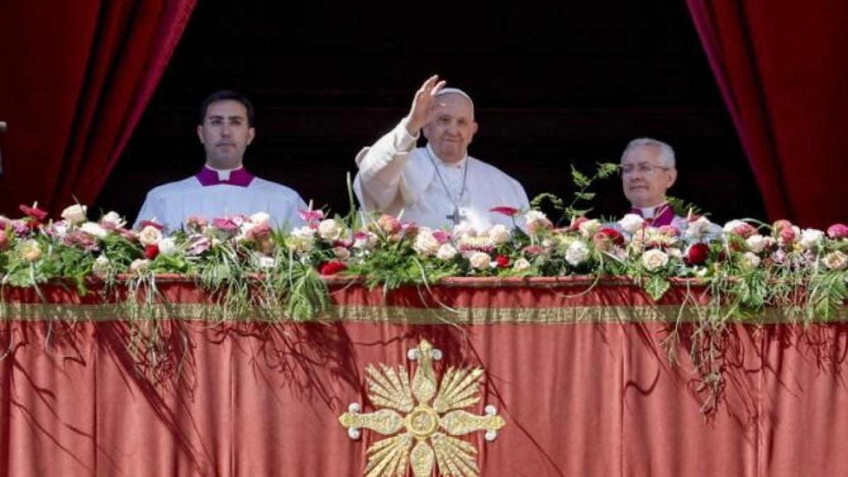 papa-francisc-mesaj-paste-catolic_74122800