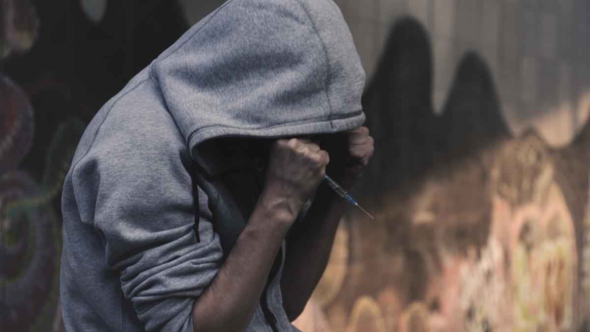 dependent-droguri_47190200