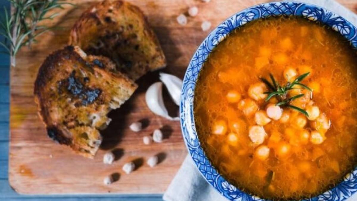 supa-de-vinete-si-naut--un-preparat-original-din-bucataria-armeana_07165800