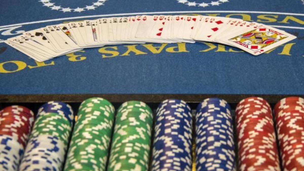 japonia-a-aprobat-controversatul-cazino-care-ar-urma-sa-aduca-20-mil--de-turisti-anual_36064700