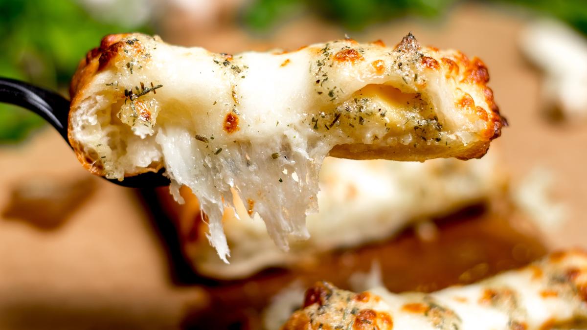 paine-umpluta-cu-branza--reteta-inedita_92115400