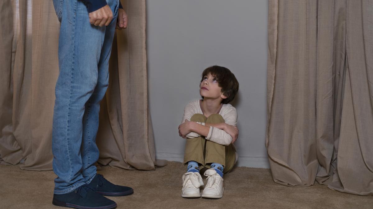 young-child-suffering-from-abuse-by-parent-home_01530600