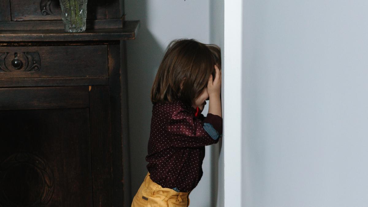 de-ce-pedepsele-nu-schimba-comportamentul-copilului--georgeta-panisoara-le-explica-parintilor-unde-se-greseste_40036300