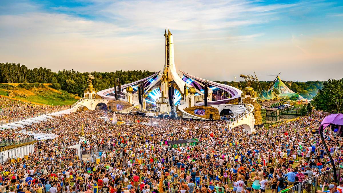 tomorrowland_30120400
