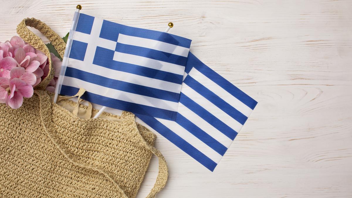 beautiful-greek-flag_65540800