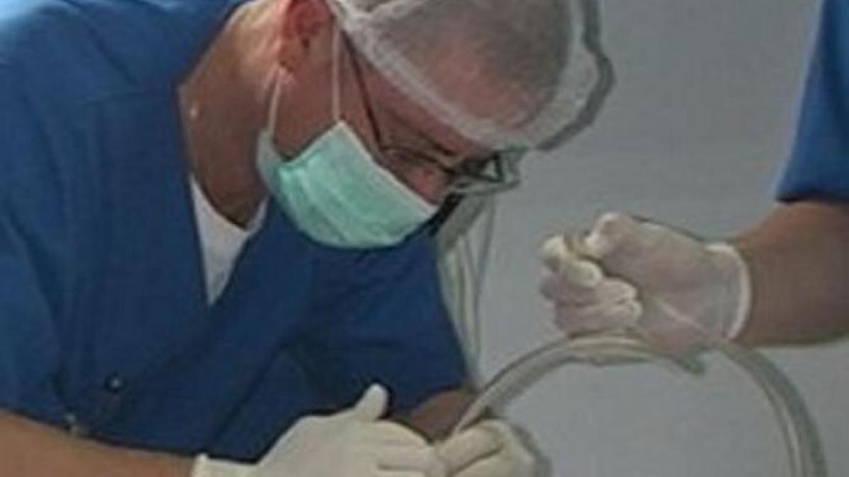 dr--ciuhodaru---manevra-heimlich-trebuie-exersata-de-elevi_18315400