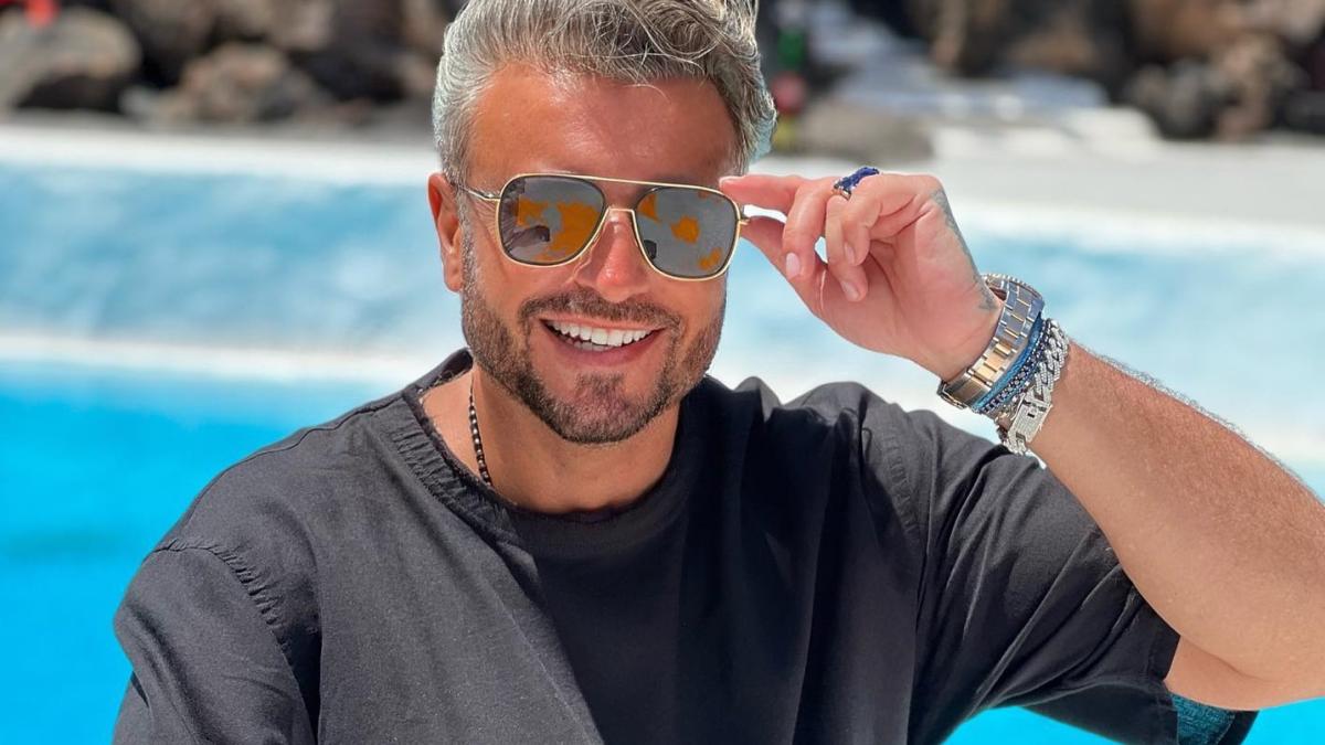 operatiile-estetice--catalin-botezatu-toate-buzele-sunt-ca-doua-basti--mi-as-dori-o-femeie-ca-dana-budean-2_48426600