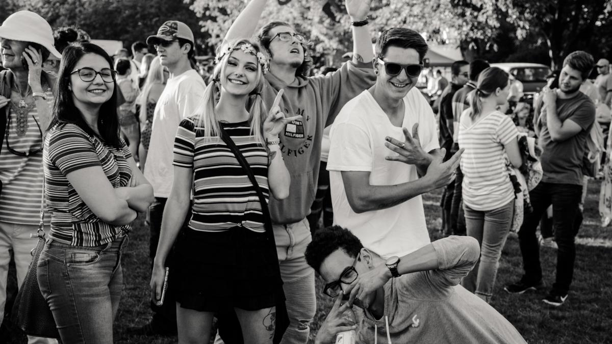 tinerete-harvard-pexels-brett-sayles-1448371_60454200