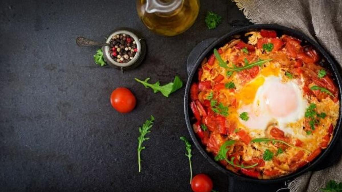 rosii-prajite-cu-ou--cel-mai-popular-preparat-chinezesc_64083300