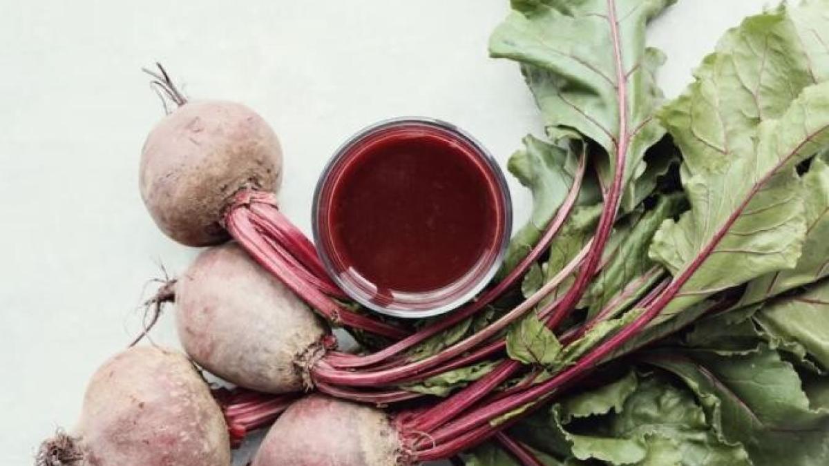 paste-cu-sos-din-sfecla-rosie--o-combinatie-neobisnuita--care-te-va-incanta_99277100