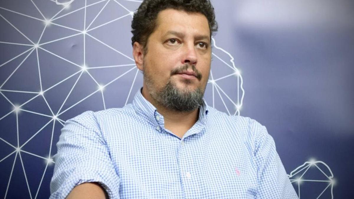 membru-aur--prins-cu-gloante-la-intrarea-in-parlament--claudiu-tarziu-nu-e-munitie-letala--cu-acele-capete-nu-poti-sa-faci-nimic--erau-niste-suveniruri-primite-de-ziua-ei_05306400