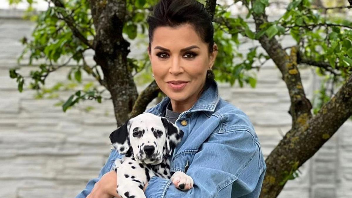 simona-patruleasa--secrete-de-frumusete-eu-fara-astea-nu-functionez--am-frigiderul-plin_25560400