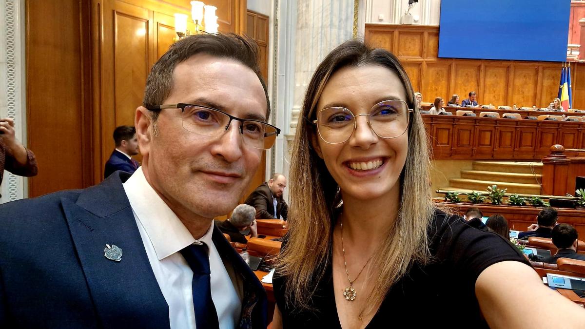 parlamentari-in-varsta-la-tinerii-colegi_89781300