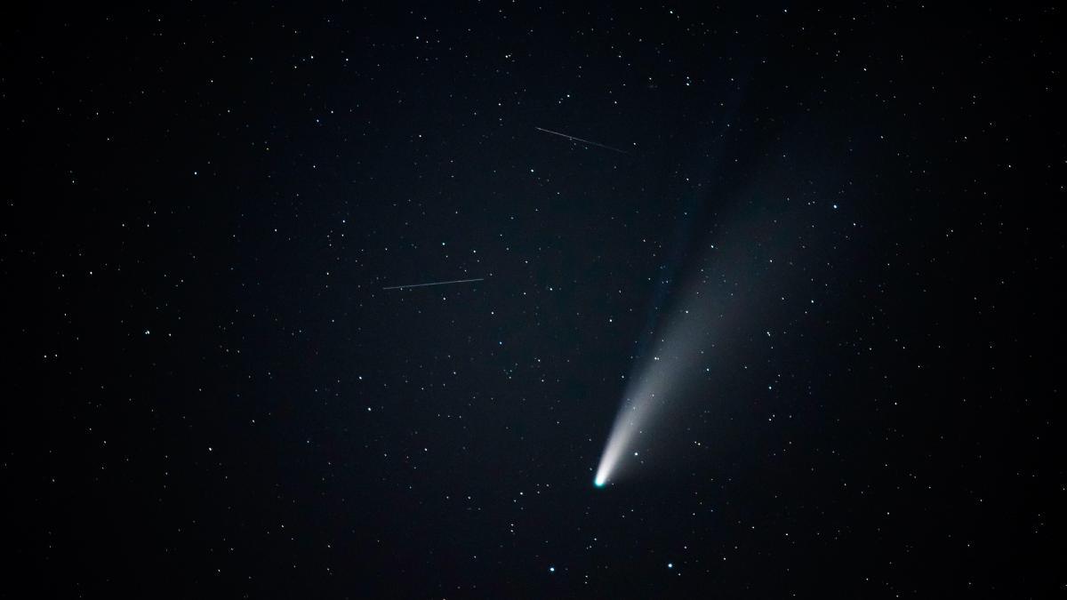 mteorit-cometa-halley_80319700