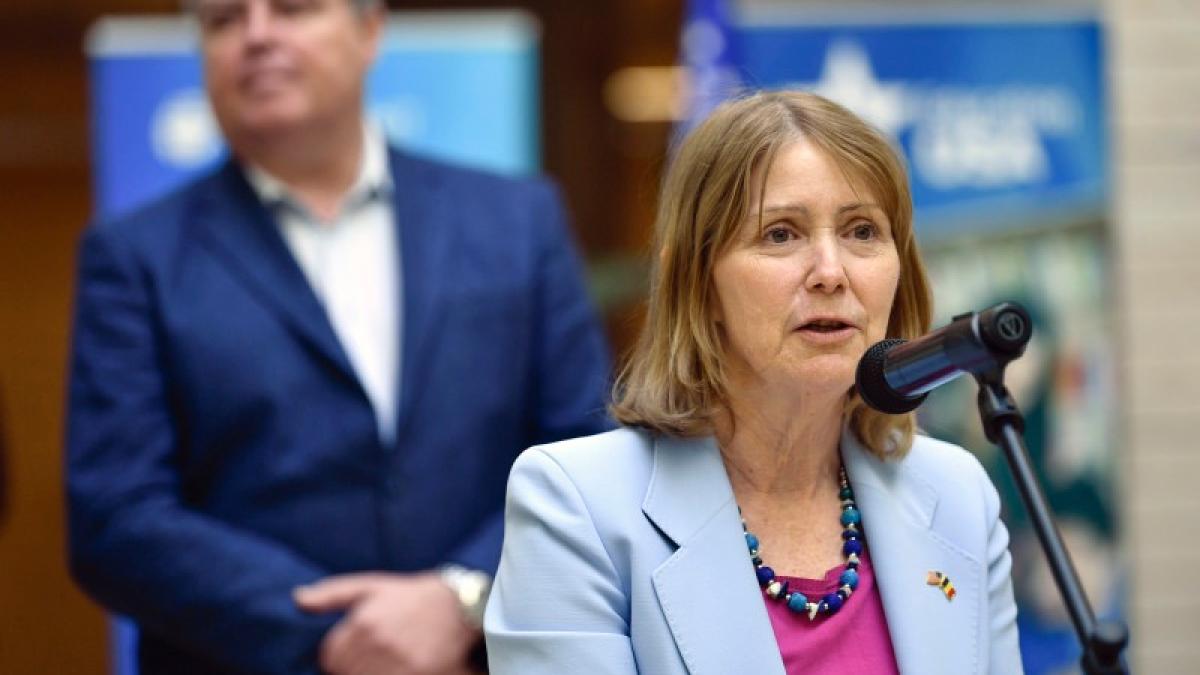 8fc01222-c749-472a-b0a3-f741390873ec_74496600