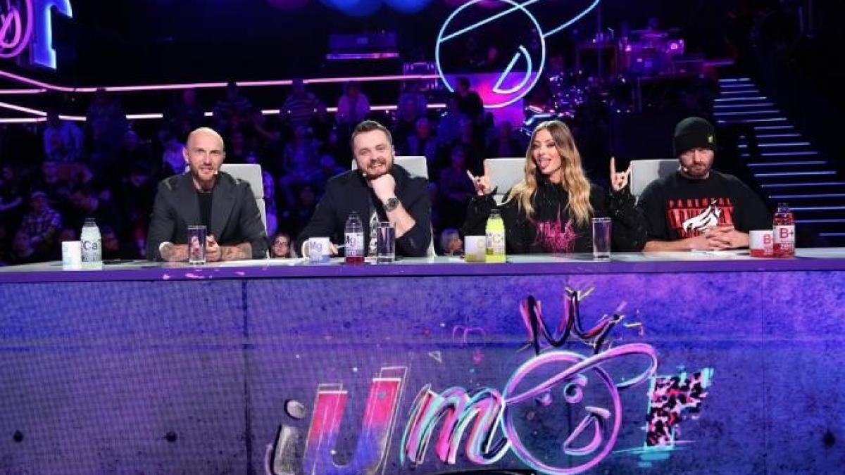 delia-catalin-bordea-nelu-cortea-cheloo-gala-speciala-de-roast-sezonul-14-iumor__62827400