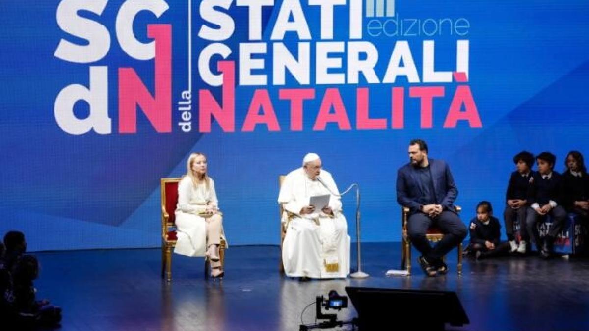 papa-francisc-natalitate_37724800