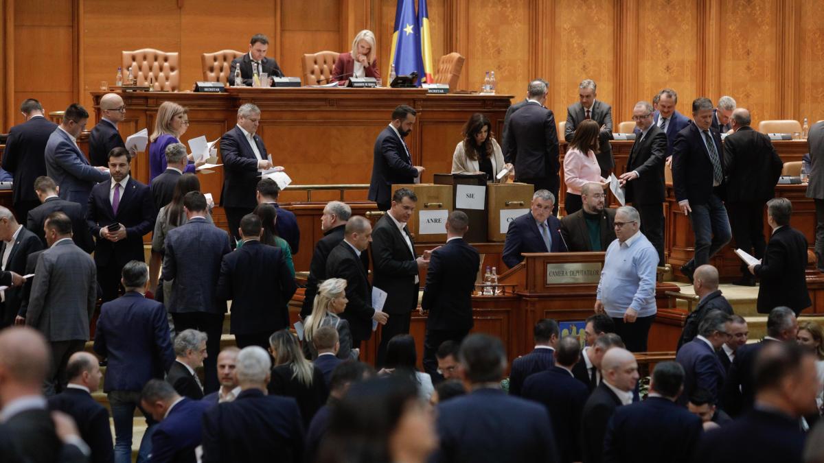 parlament--inquam-photos---george-calin_38437200