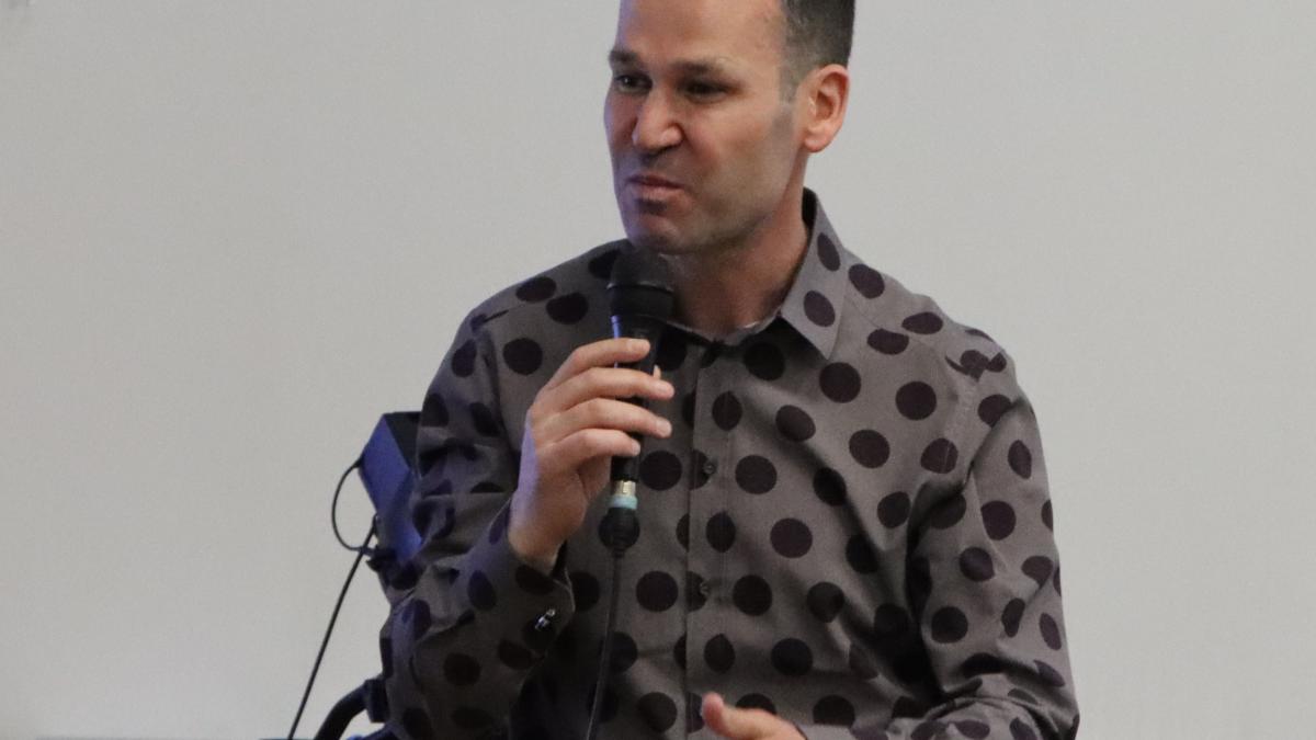 robert-negoita_65646700