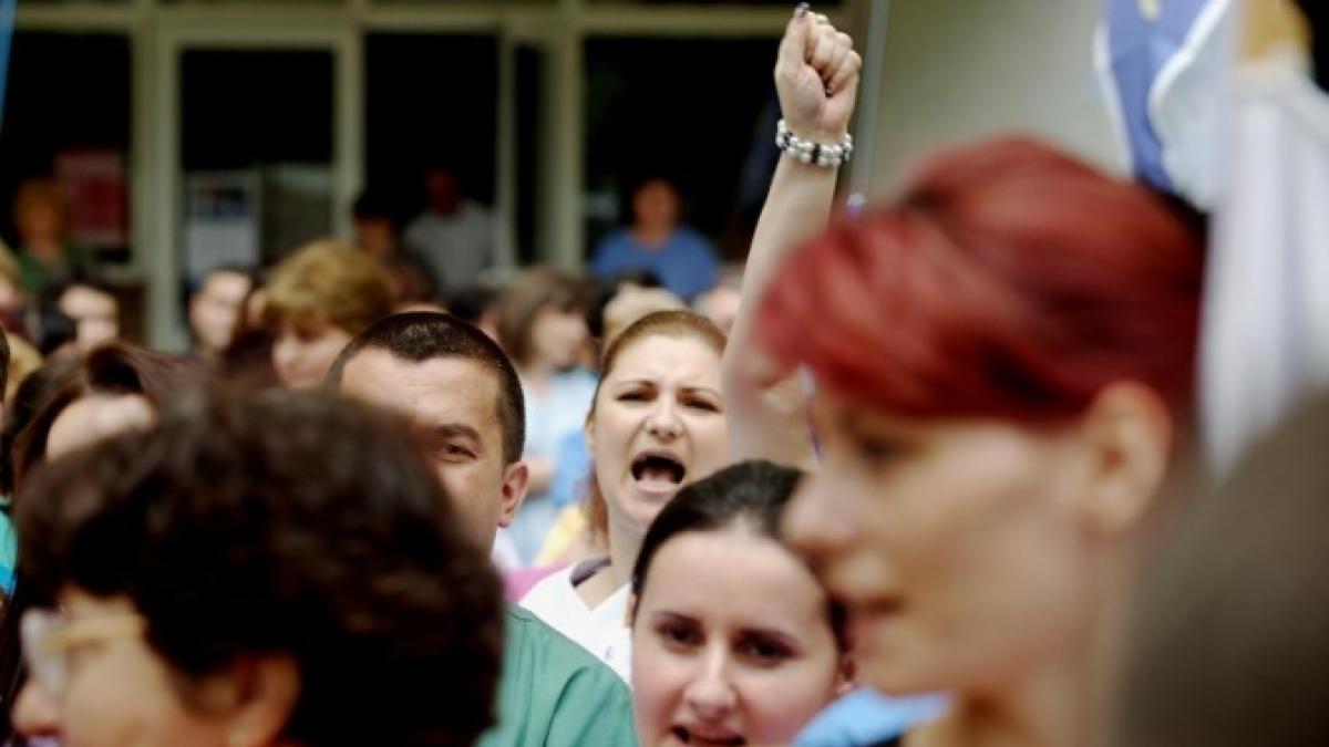 s-a-decis--profesorii-intra-in-greva-generala-in-toate-scolile-incepand-de-luni_58591200