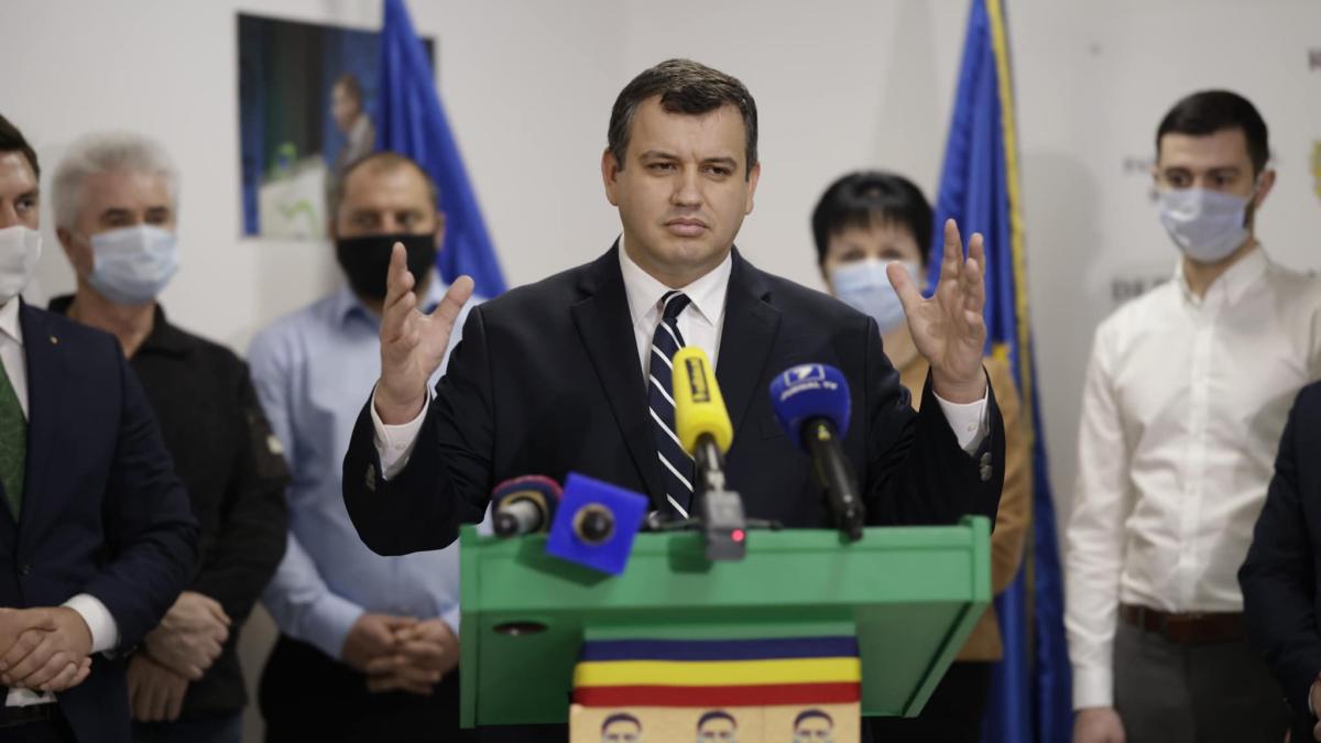 discurs-viktor-orban--eugen-tomac--critici-la-adresa-psd-si-pnl-mi-se-pare-inadmisibil-ca-udmr-sa-mai-fie-tinut-in-guvern_00970700