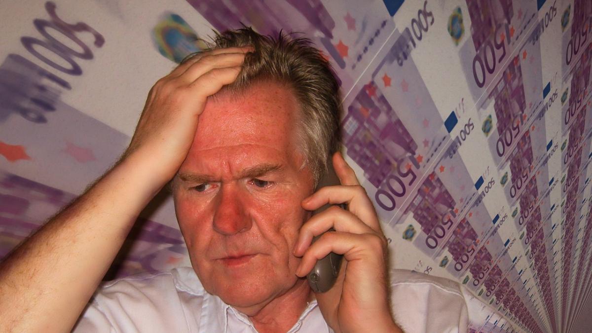 euro-barbat-inteligenta-artificiala_32604700