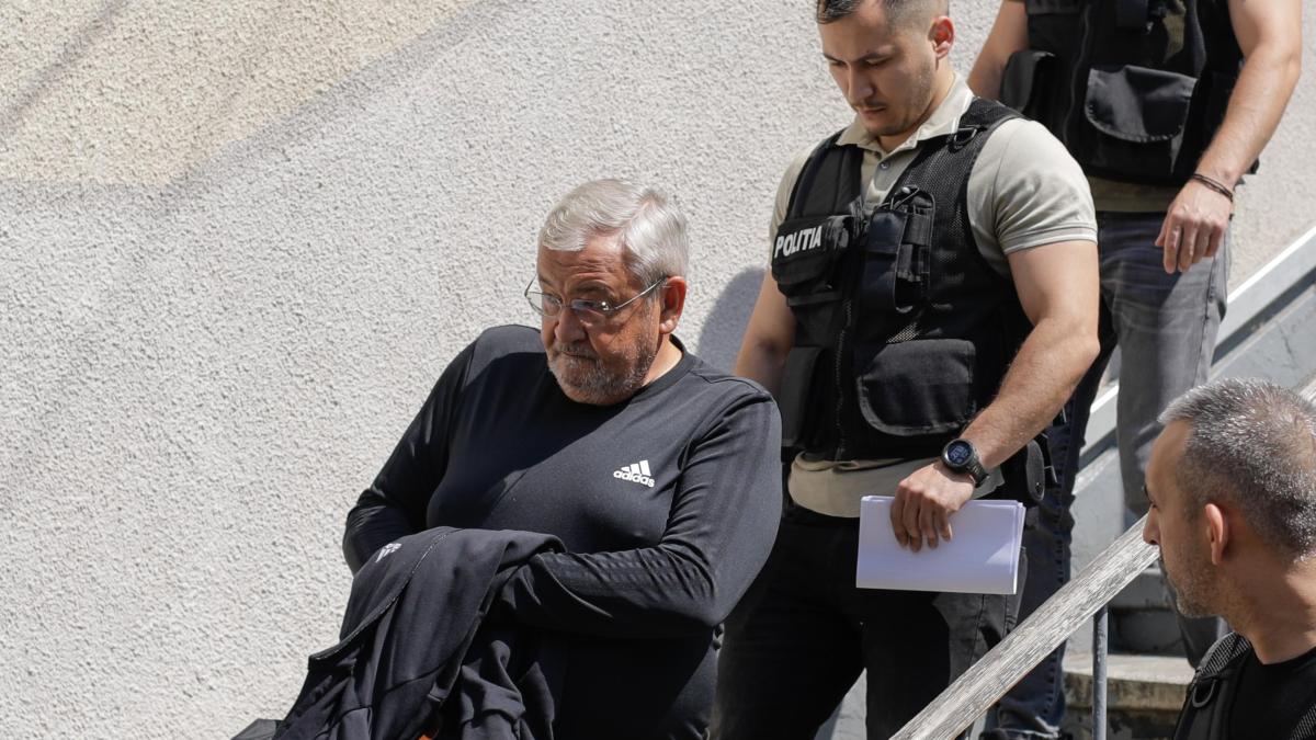 20230526151338__ec_4877_03699600