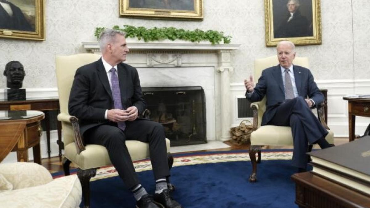 joe-biden-kevin-mccarthy_09951900
