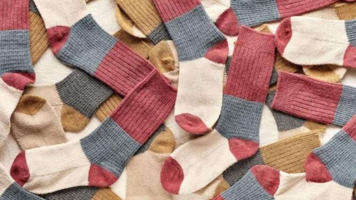 cum-se-folosesc-sosetele-vechi--vei-regreta-ca-le-ai-aruncat-inainte-_82664600