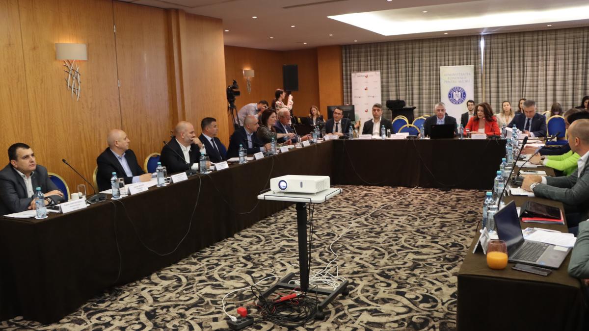 solutiile-momentului-la-criza-deseurilor--putem-vorbi-de-sustenabilitate--colectare--reciclare-si-economie-circulara-in-romania---dezbatere-dc-news-media-group_36026200