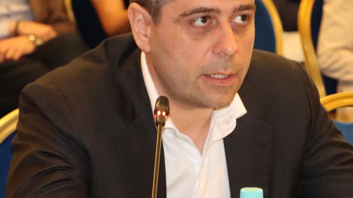 laurentiu-neculaescu2_94343600