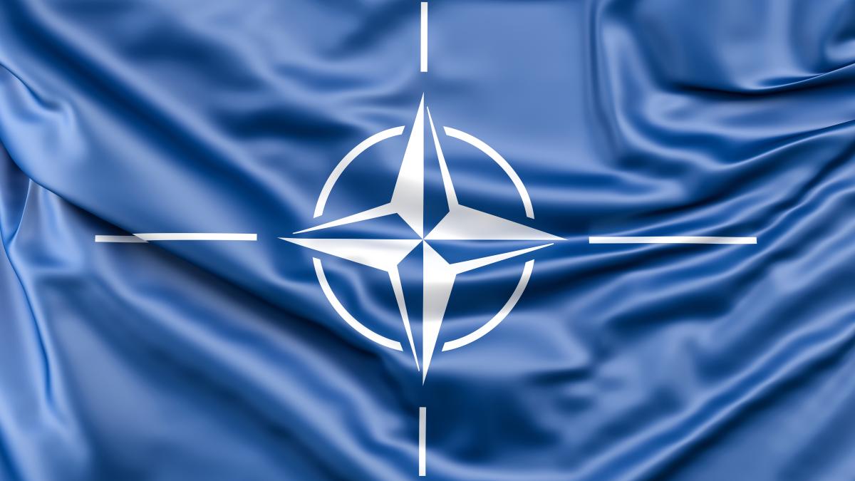 flag-nato_01065500
