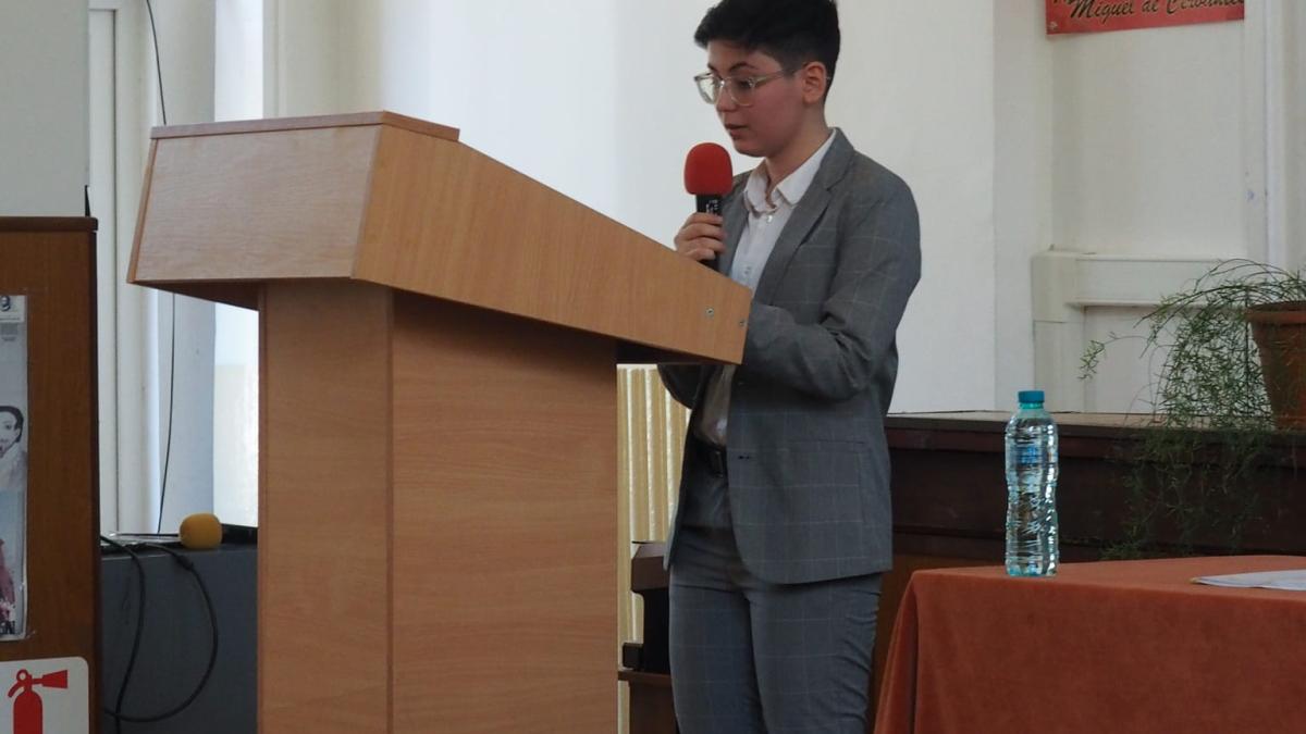 ariana-duduna_04749700