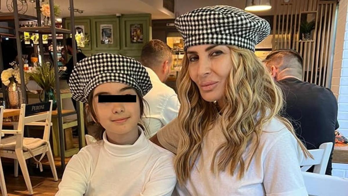 nu-a-mai-suportat--fiica-danielei-gyorfi--batuta-la-scoala-a-fost-luata-si-dusa-la-spital_31907100