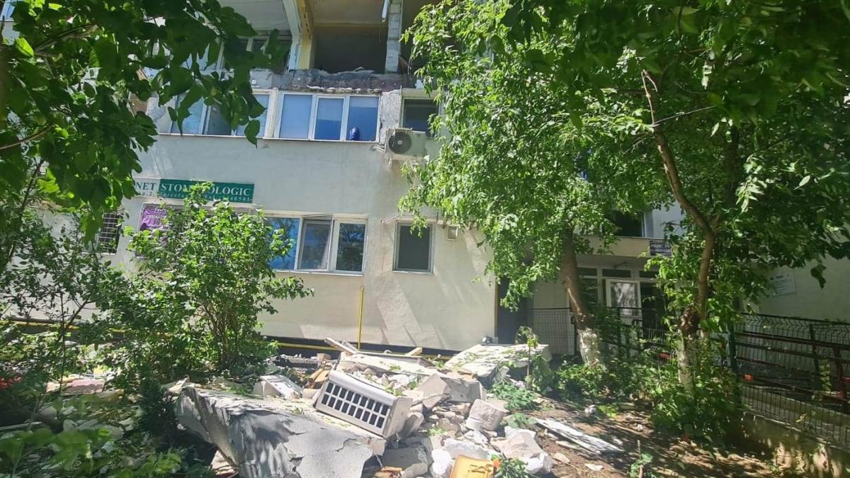 explozie-intr-un-bloc-din-capitala3_57991500