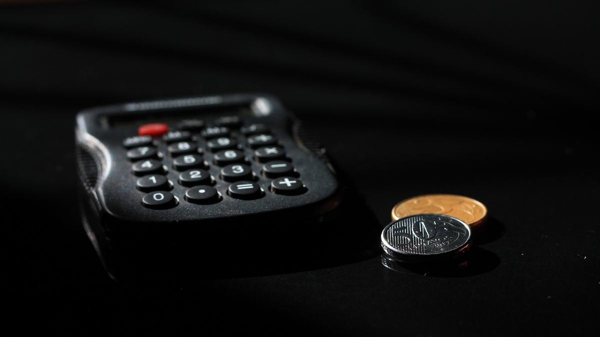 salariu-profesori-adrian-negrescu_52057600