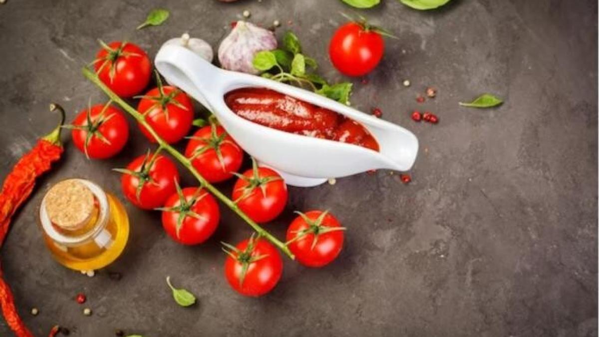 aperitivul-delicios-din-rosii-se-mananca-mai-repede-decat-carnea--reteta-este-simpla_59883600