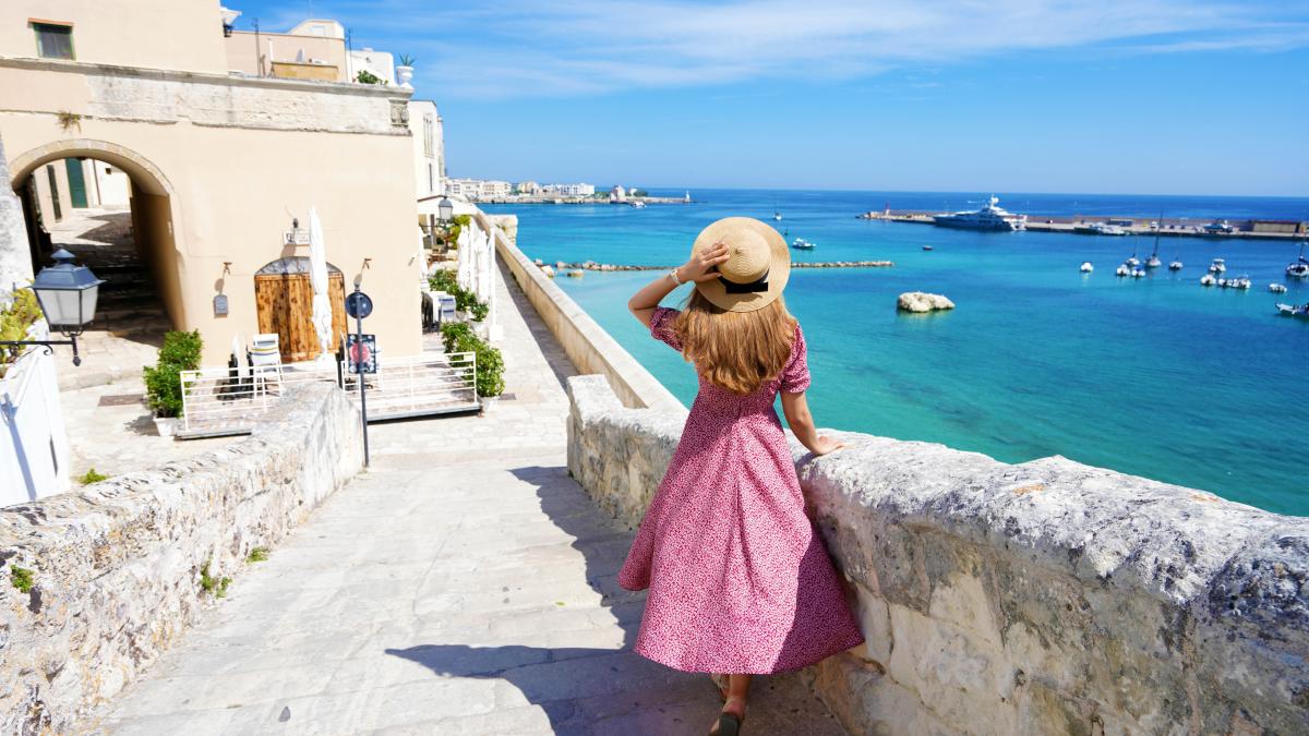 femei-grecia_29794800