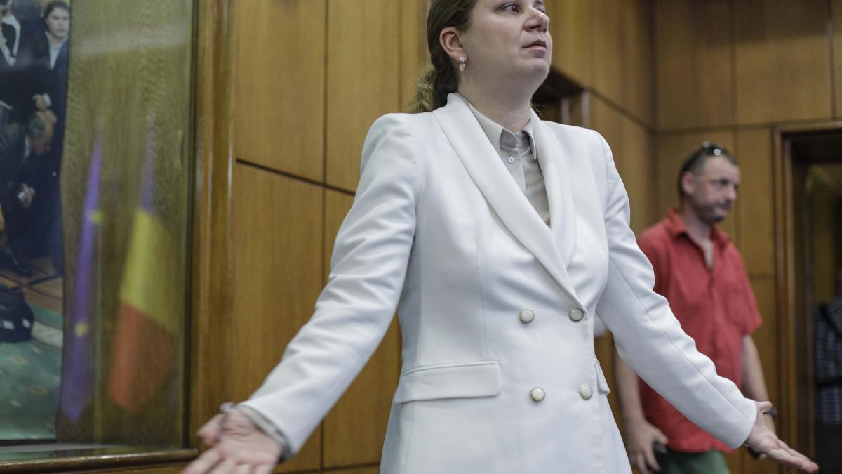 inquam_deca_003_inquam_photos_octav_ganea_40080400