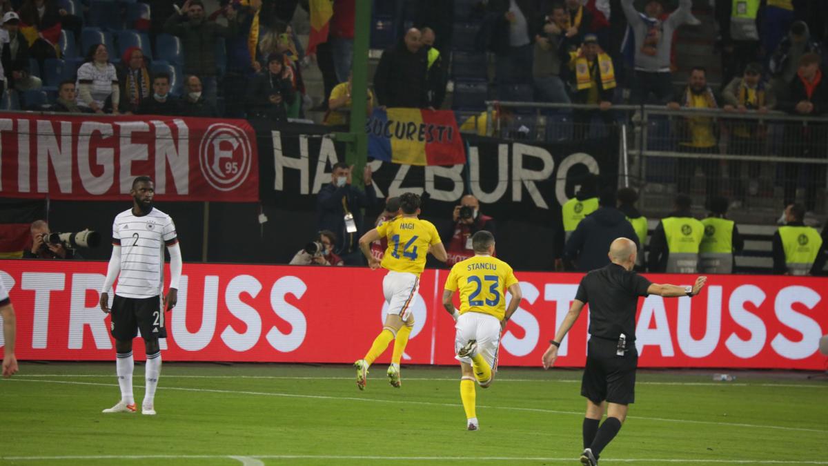 ianis_hagi_fb_10498600