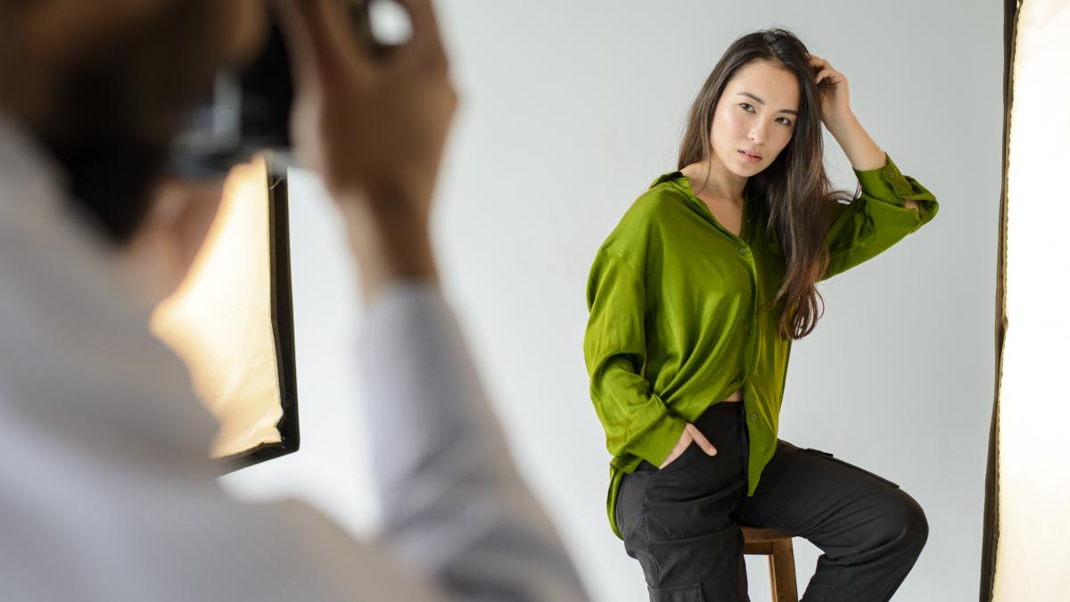 cum-sa-arati-mai-slab-in-poze--cum-trebuie-sa-stai-si-cu-ce-sa-te-imbraci_61399100