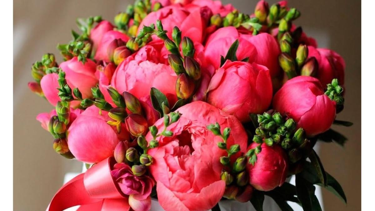 dcnews-ro---aranjamente-florale-tematice-pentru-diferite-sezoane_89935000