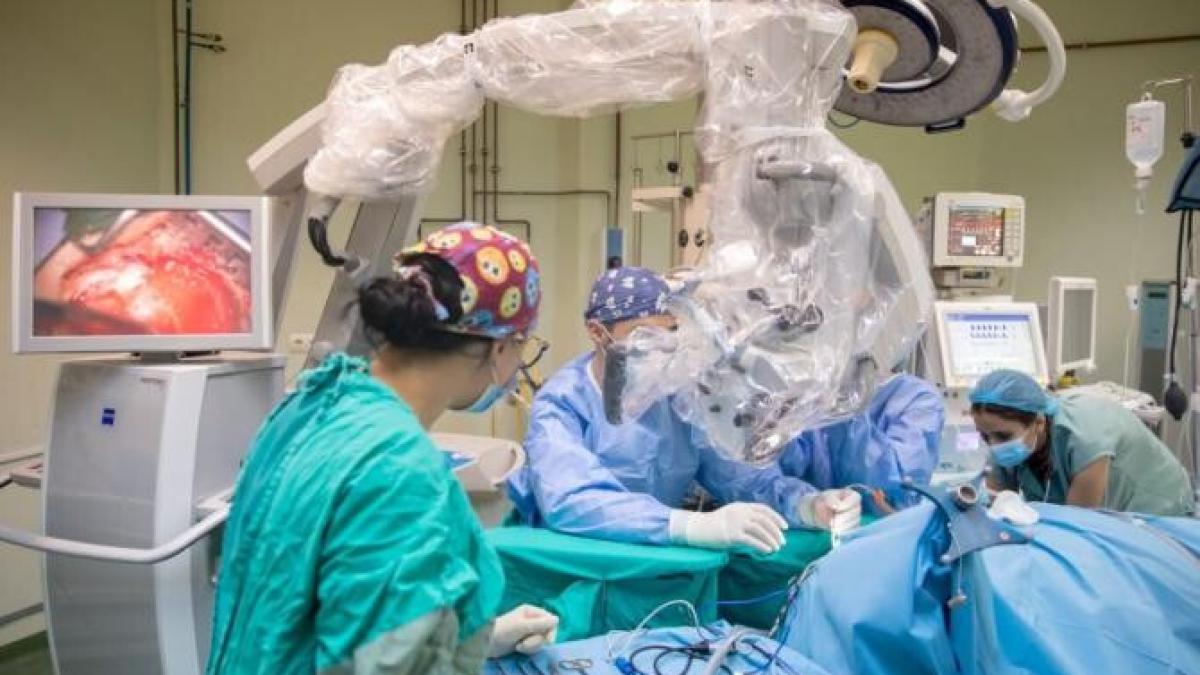 operatie-in-premiera-la-spitalul-militar-central----prima-interventie-de-chirurgie-a-epilepsiei-farmacorezistente_34538600