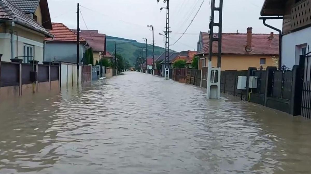 inundatii-sibiu-iacoveni_52195300