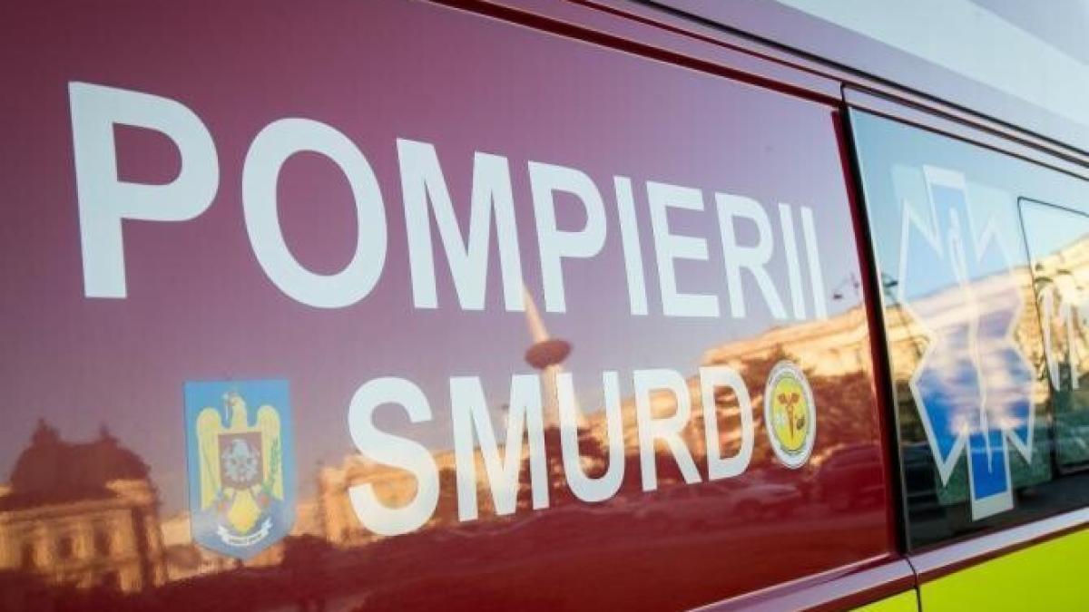 accident-de-munca-in-cladirea-palace-a-primariei-craiova--o-femeie--preluata-de-medici-dupa-ce-a-cazut-de-pe-o-schela_83067400