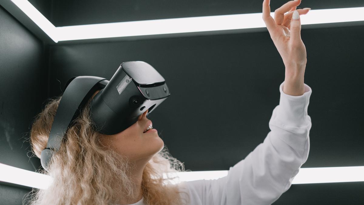 metaverse-2_42541200